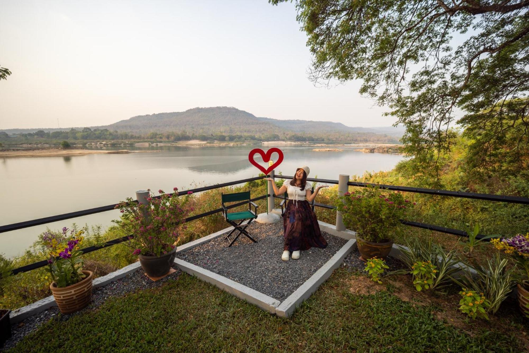 Khong Chiam Orchid Riverside Resort Exterior photo